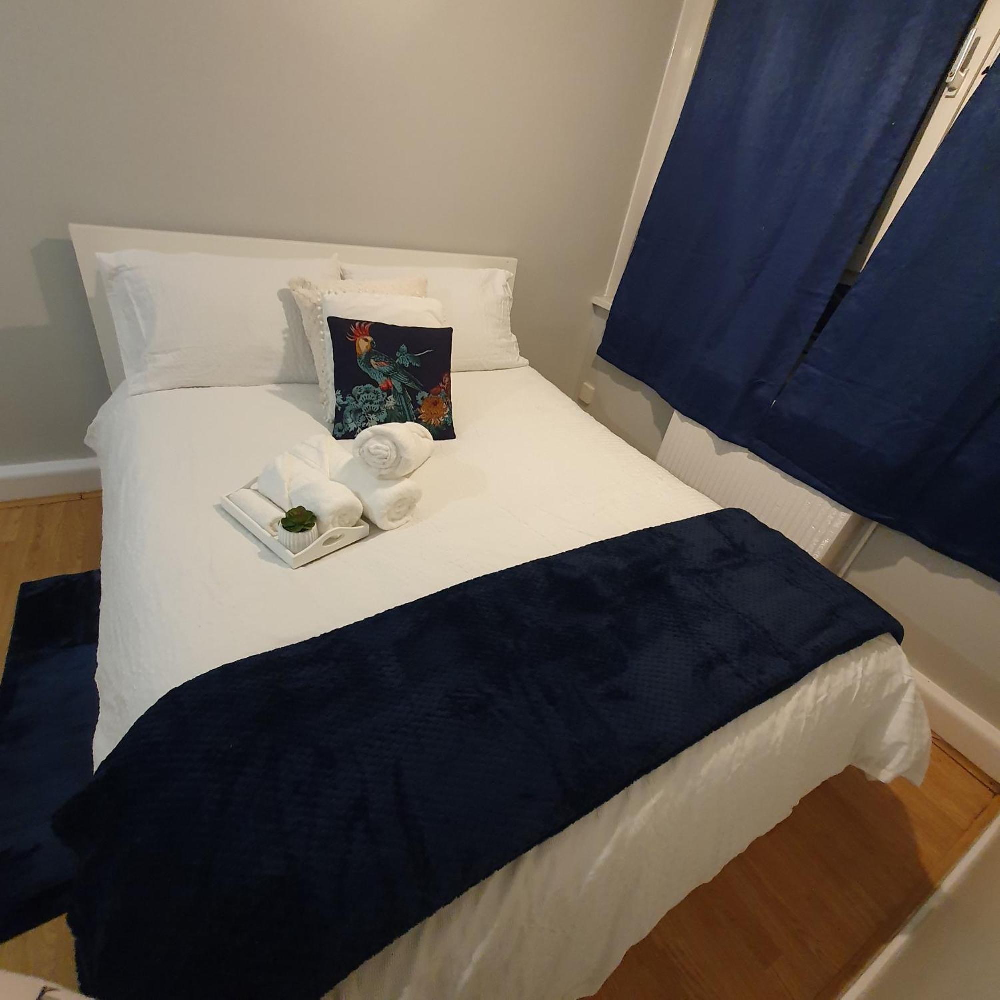 Yolo House Hotel Лондон Екстериор снимка