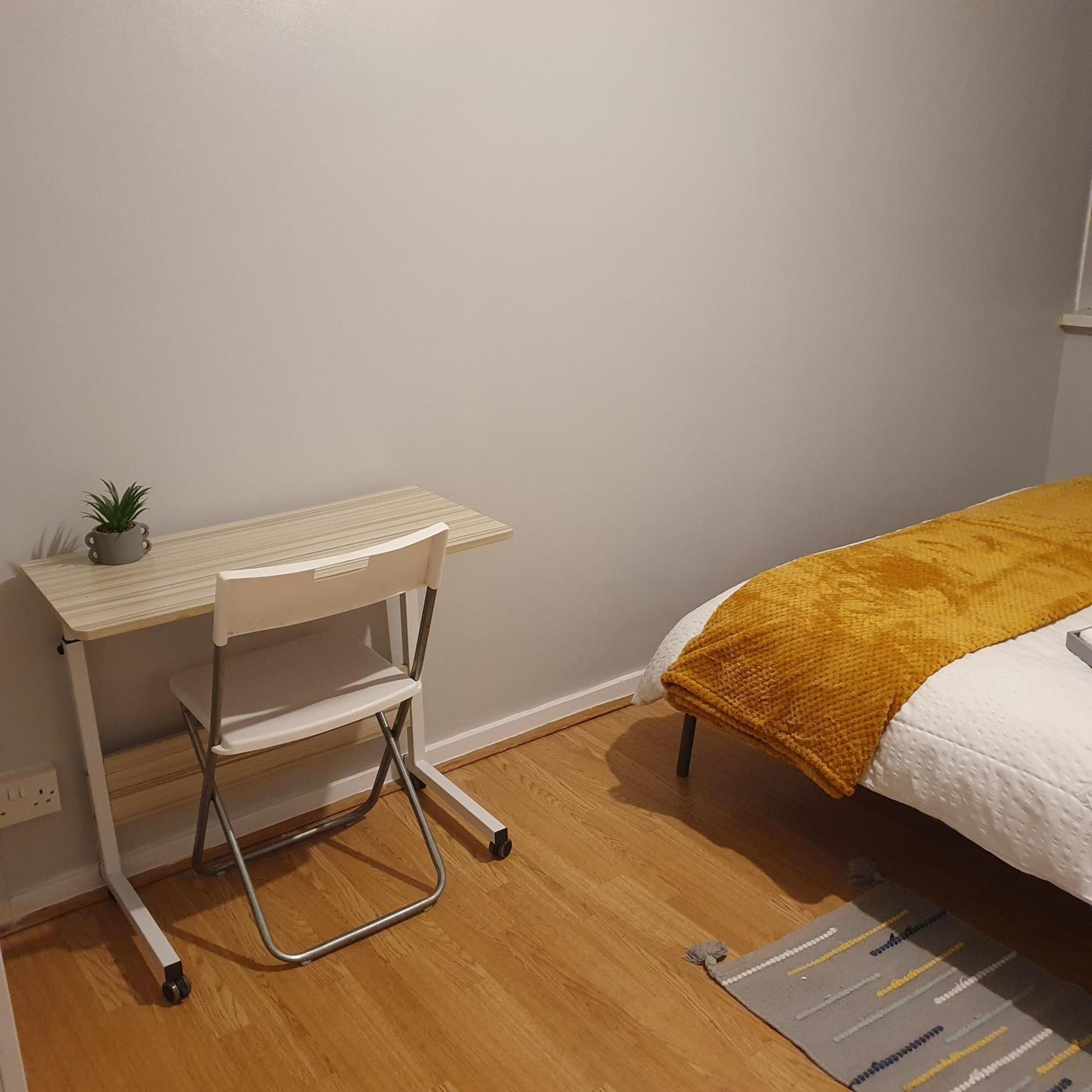 Yolo House Hotel Лондон Екстериор снимка