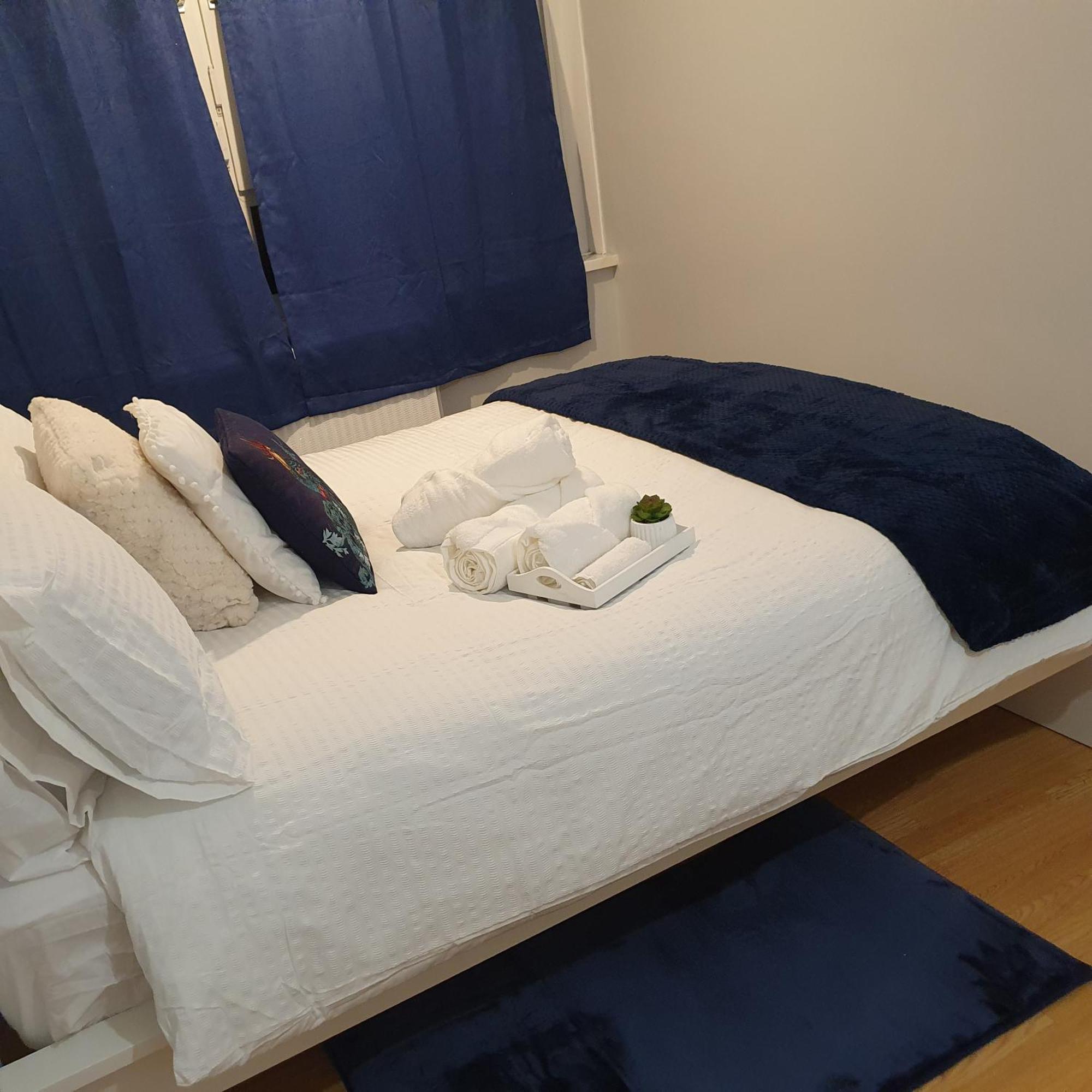 Yolo House Hotel Лондон Екстериор снимка