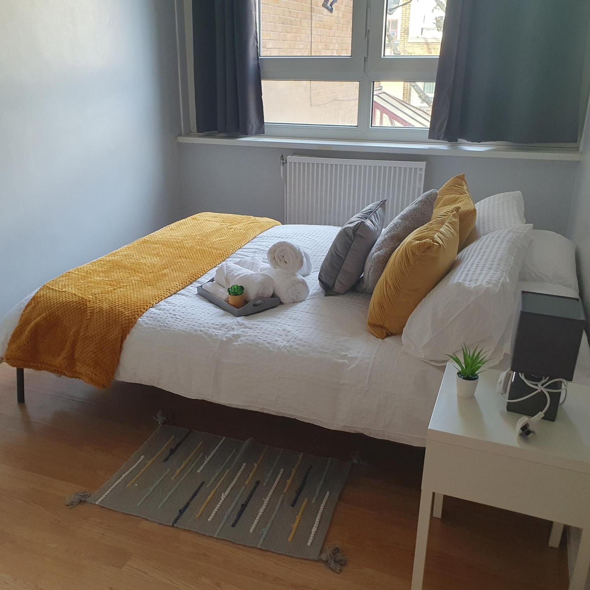 Yolo House Hotel Лондон Екстериор снимка