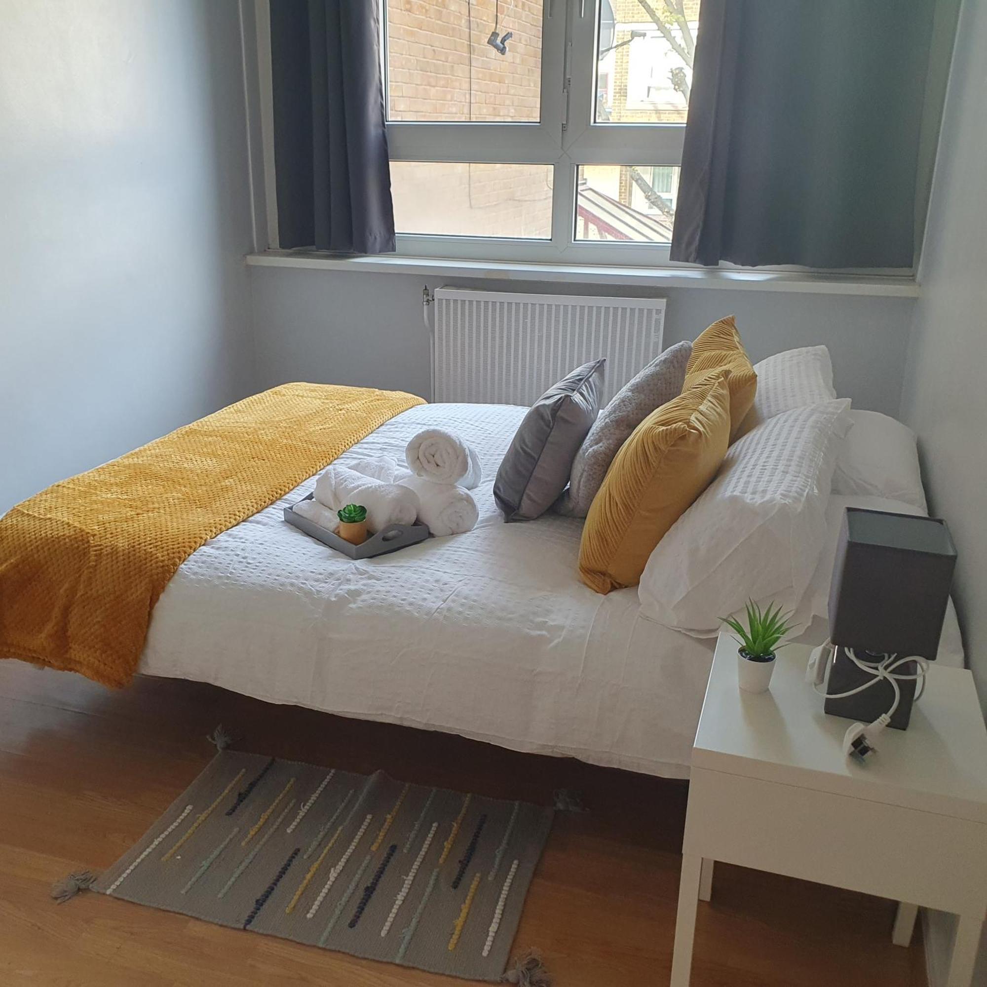 Yolo House Hotel Лондон Екстериор снимка