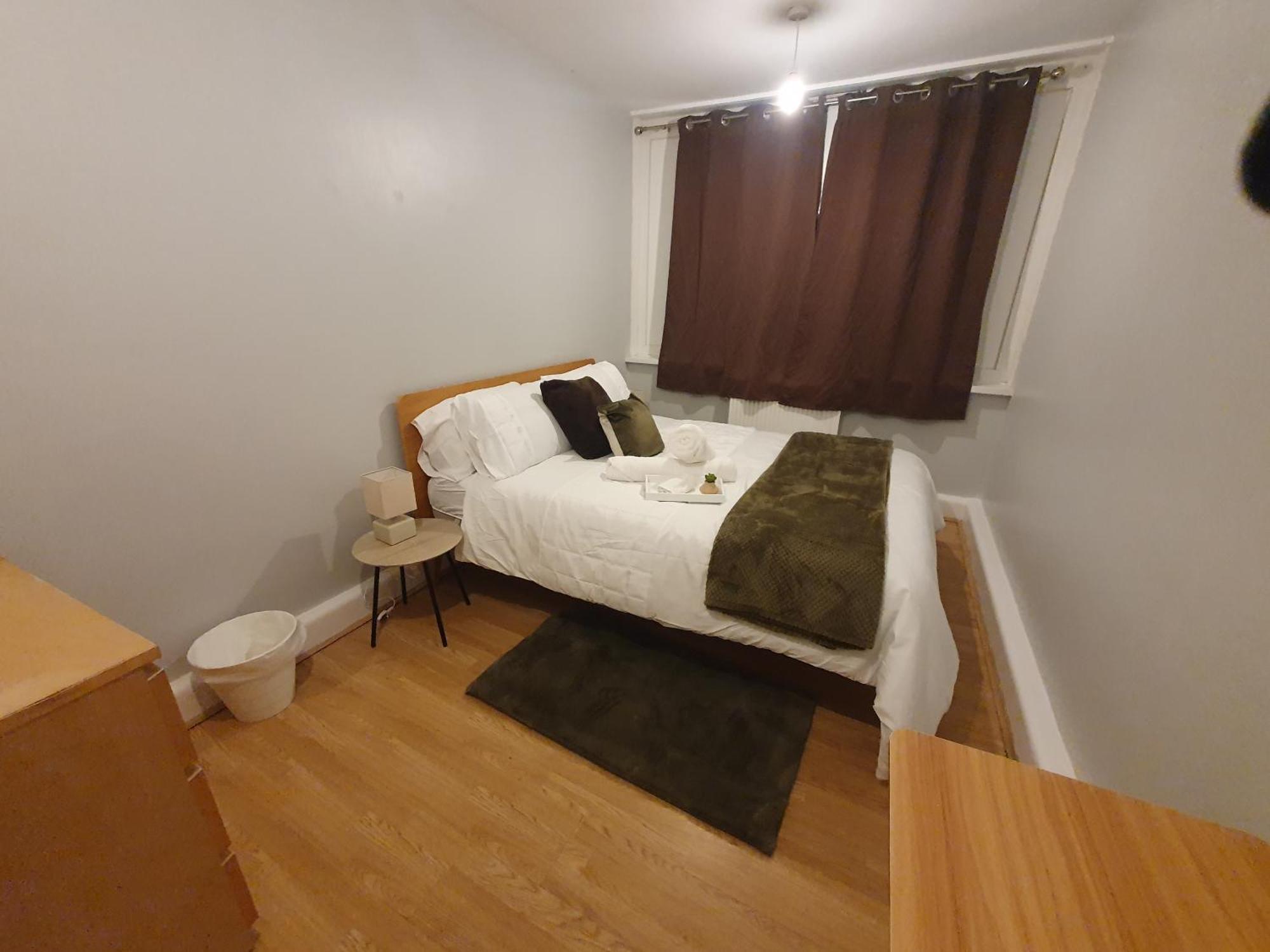 Yolo House Hotel Лондон Екстериор снимка