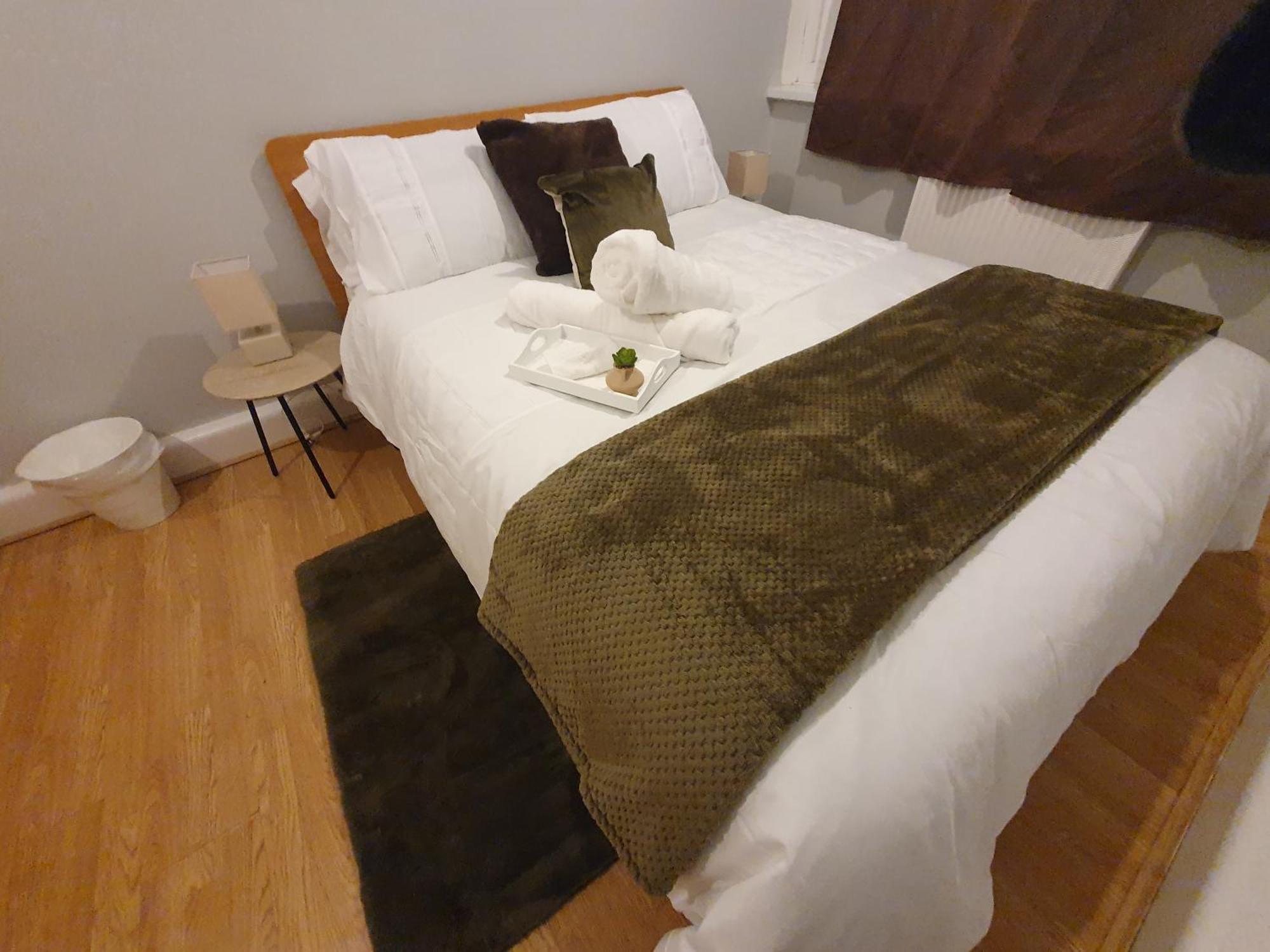 Yolo House Hotel Лондон Екстериор снимка